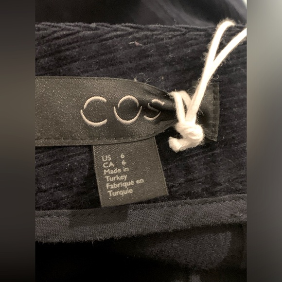 NWT, COS, Navy Blue Corduroy Mini Skirt w/ Pockets, Size 6 - Picture 7 of 9